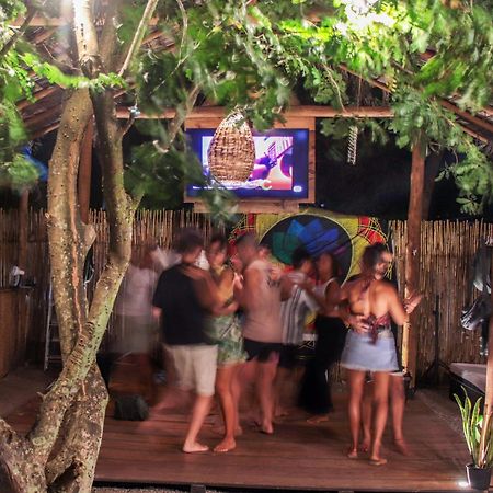 Padang Hostel Praia de Pipa エクステリア 写真