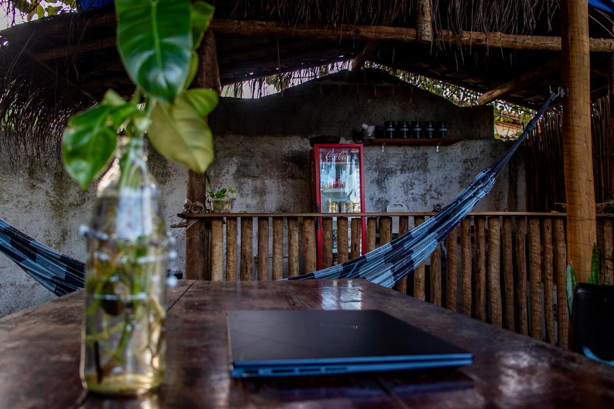 Padang Hostel Praia de Pipa エクステリア 写真