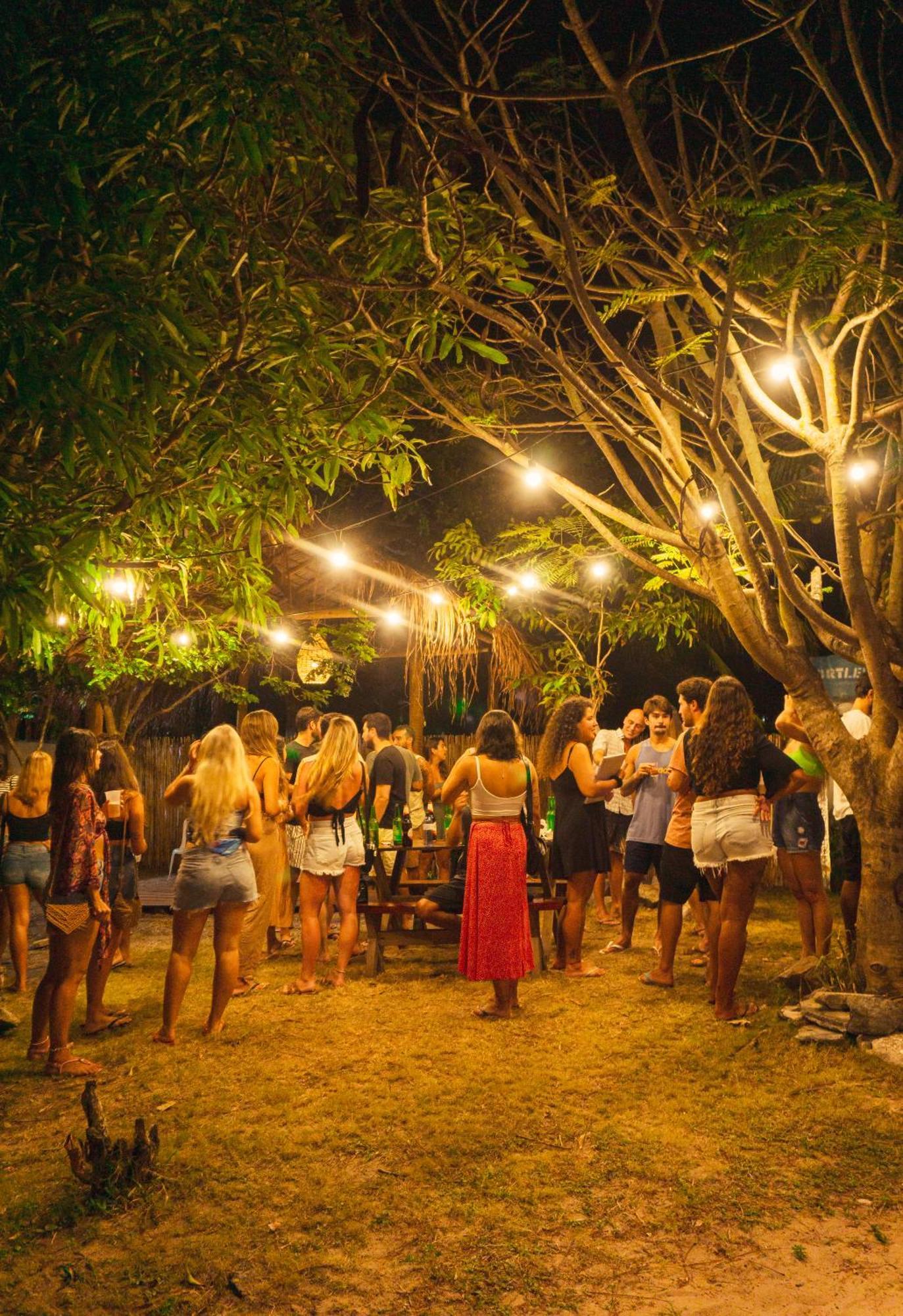 Padang Hostel Praia de Pipa エクステリア 写真