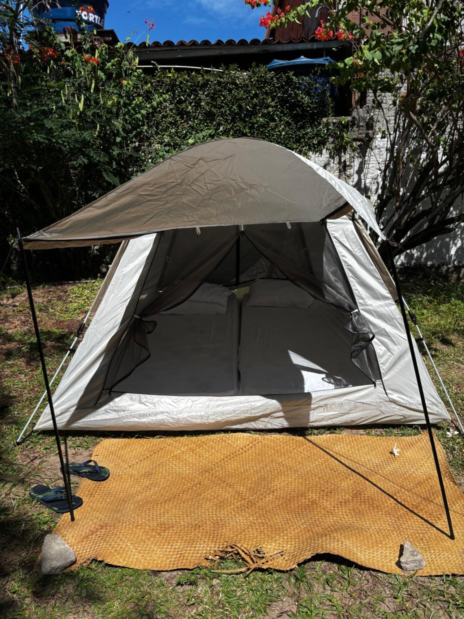 Padang Hostel Praia de Pipa エクステリア 写真